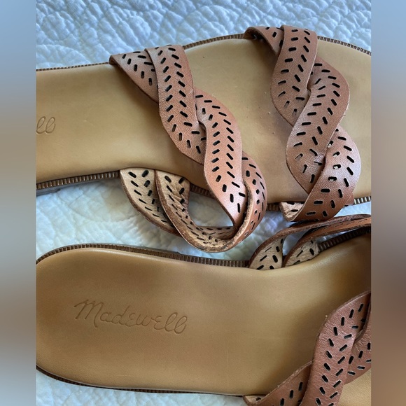 Madewell Brown Scalloped Sandals - Picture 3 of 7